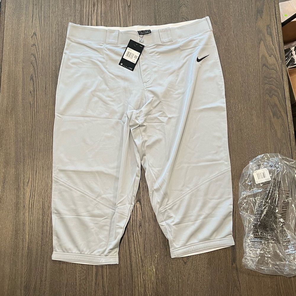 Nike Vapor Women's Softball/Baseball Pants 3/4 Length Crop - Size XXL